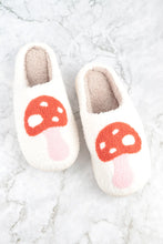 Load image into Gallery viewer, Mushroom Print Fleece Slippers
