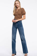 Load image into Gallery viewer, Henley Puff  Sleeve Top
