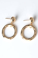 Load image into Gallery viewer, Chic Gold Hoop Earrings
