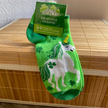 Load image into Gallery viewer, St. Patrick&#39;s Day Theme Novelty Socks
